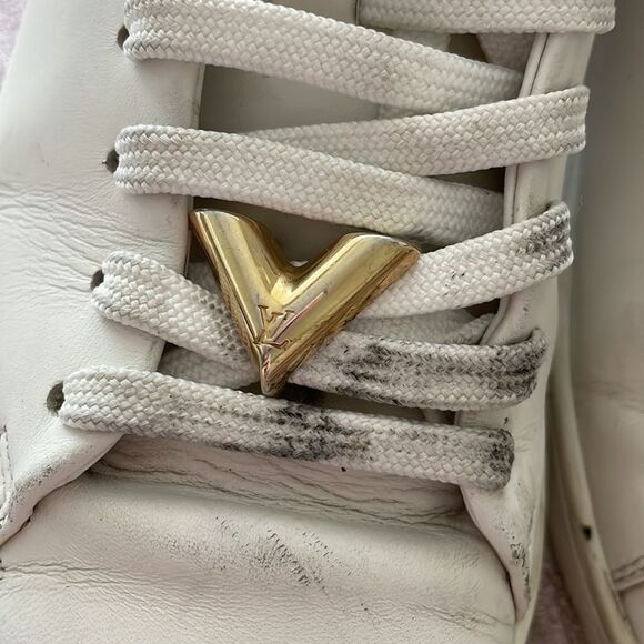 LOUIS VUITTON | Front Row Leather Sneakers - Picture 4 of 16